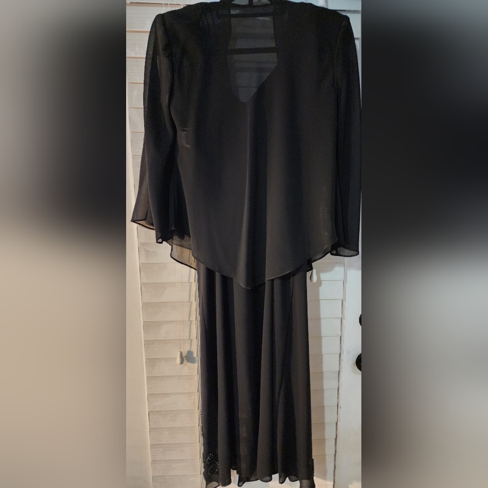 Size 8P: EUC R&M Richards 2 pc Beaded Evening Dress